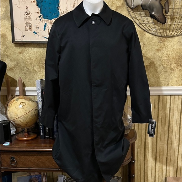 Jean-Paul Germain Men's Black Lined Trench/Overcoat. NWT. 42R - Picture 2 of 16